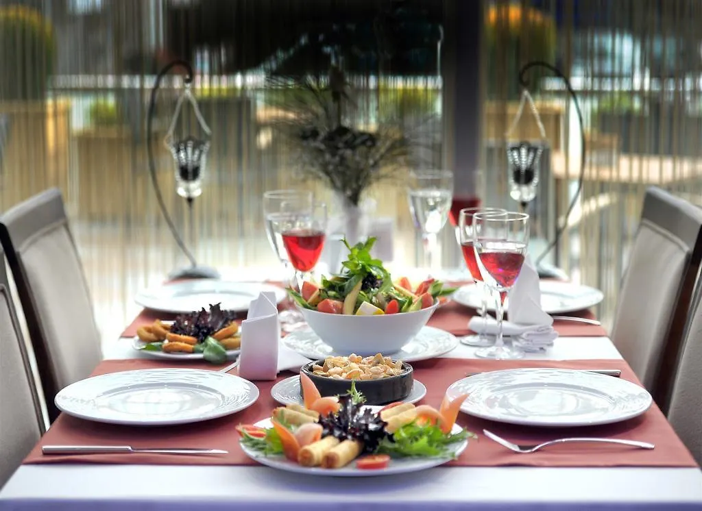 Rhiss Hotel Bostanci Istanbul 4*,